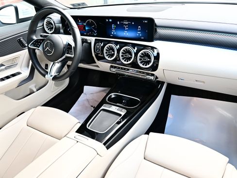 Used 2025 Mercedes-Benz CLA 250 4MATIC image 18