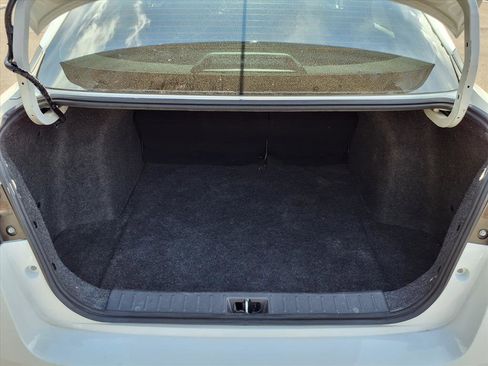 Used 2021 Nissan Versa S image 25