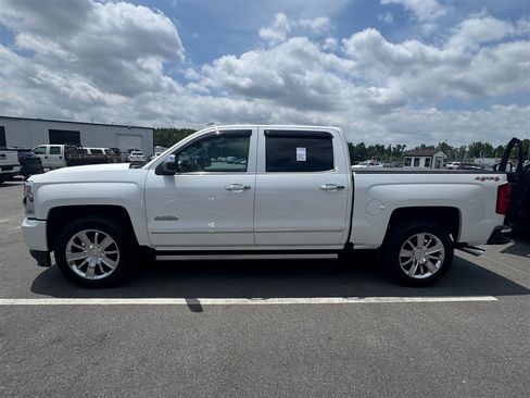 Used 2017 Chevrolet Silverado 1500 High Country AWD/4WD image 2