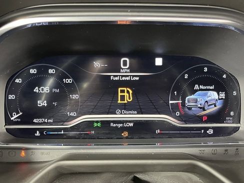 Used 2022 GMC Yukon SLT w/ SLT Luxury Package image 17