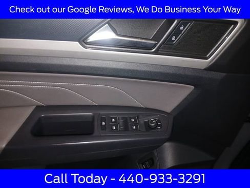 Used 2021 Volkswagen Atlas Cross Sport SE w/ Panoramic Sunroof Package image 27