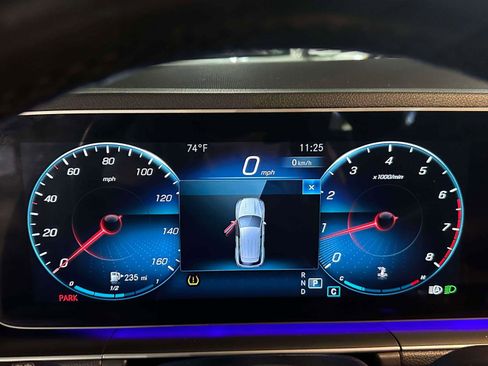 Used 2022 Mercedes-Benz GLE 350 4MATIC w/ Premium Package image 25