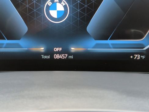 Certified 2025 BMW X7 xDrive40i w/ M Sport Package image 15