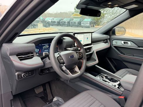 New 2026 Ford Explorer ST-Line w/ ST-Line Street Pack RWD image 13