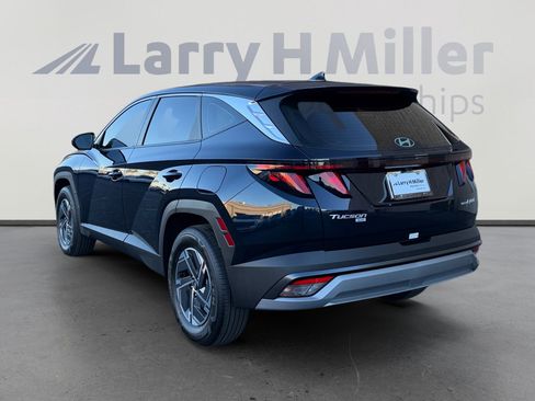 Certified 2026 Hyundai Tucson Blue SE image 3