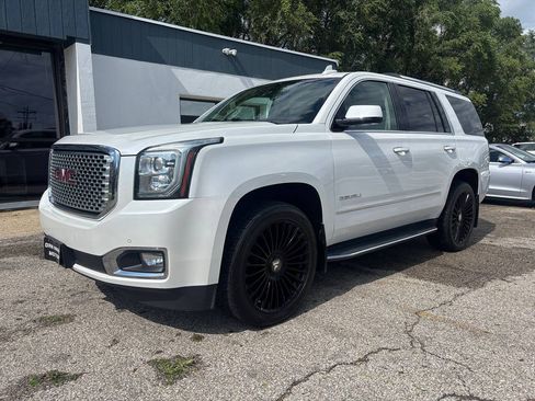 Used 2016 GMC Yukon Denali w/ Open Road Package AWD/4WD image 2