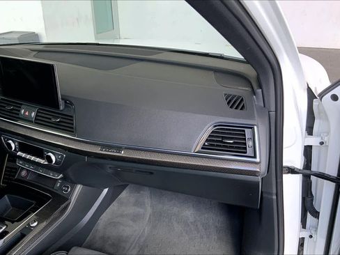 Used 2022 Audi SQ5 Premium Plus w/ Premium Plus Package AWD/4WD image 19