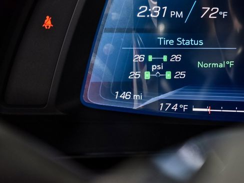 Used 2024 Chevrolet Corvette Stingray Preferred Cpe w/ 2LT image 11