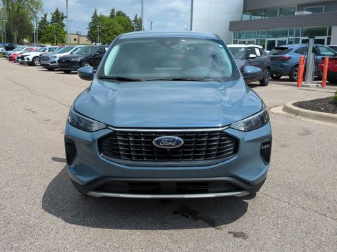 Used 2023 Ford Escape Active w/ Tech Pack #2 AWD/4WD image 3