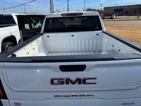 Used 2022 GMC Sierra 1500 SLT w/ SLT Convenience Package image 35