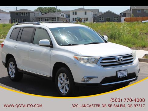 Used 2011 Toyota Highlander 2WD w/ Tech Pkg image 7