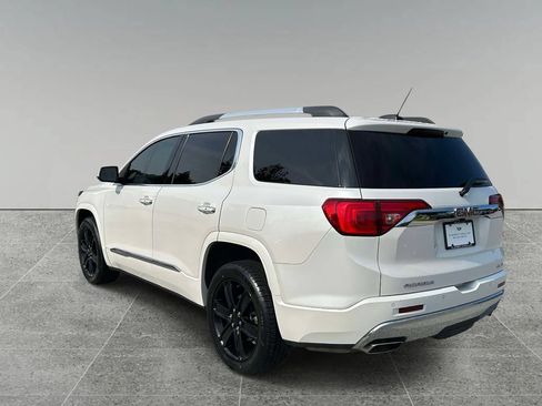 Used 2019 GMC Acadia Denali w/ Technology Package AWD/4WD image 3