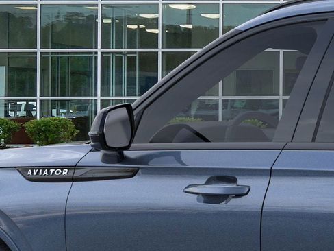 New 2025 Lincoln Aviator Reserve w/ Luxury Package image 20