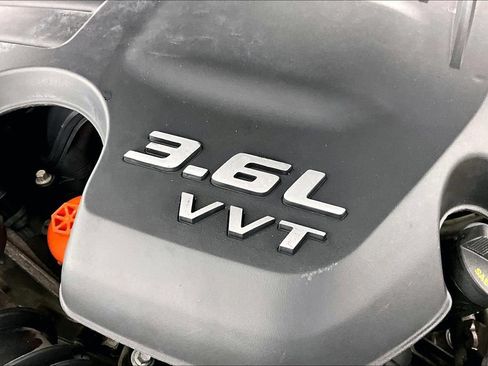 Used 2020 Chrysler 300 Touring L w/ 300 Premium Group RWD image 33
