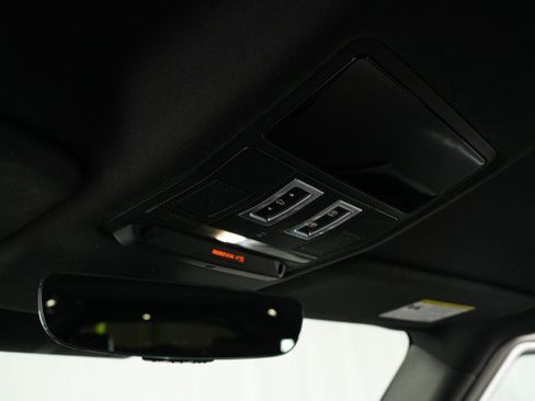 Used 2023 Land Rover Defender 130 X-Dynamic SE AWD/4WD image 46