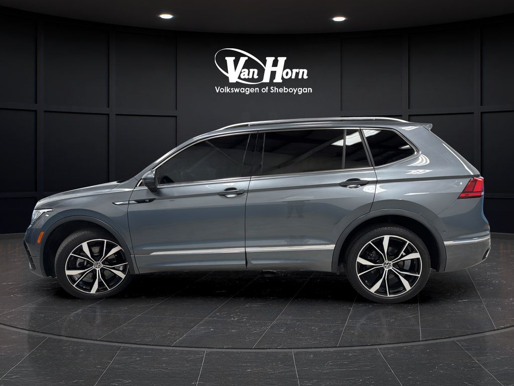 Used 2023 Volkswagen Tiguan SEL R-Line AWD/4WD image 4