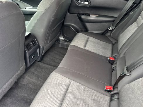 Used 2024 Nissan Rogue SV image 12