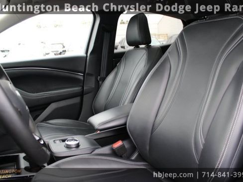 Used 2021 Ford Mustang Mach-E Premium image 29