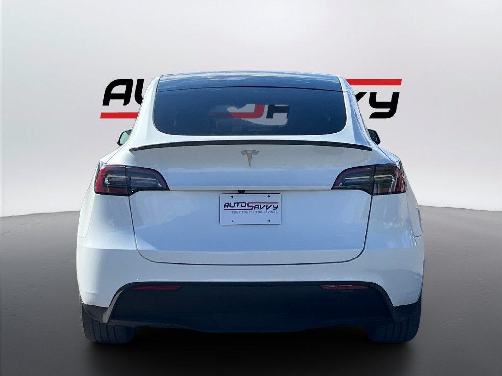 Used 2024 Tesla Model Y Long Range AWD/4WD image 6