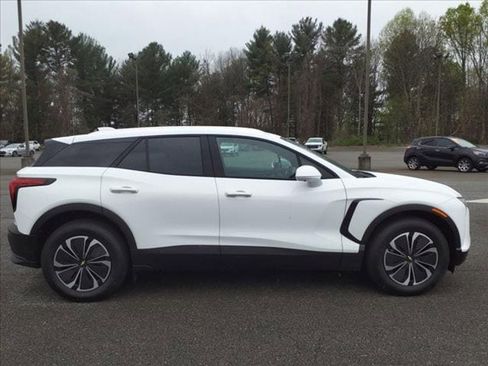 New 2024 Chevrolet Blazer EV LT image 3