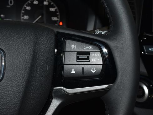 Used 2026 Honda Odyssey Touring image 10