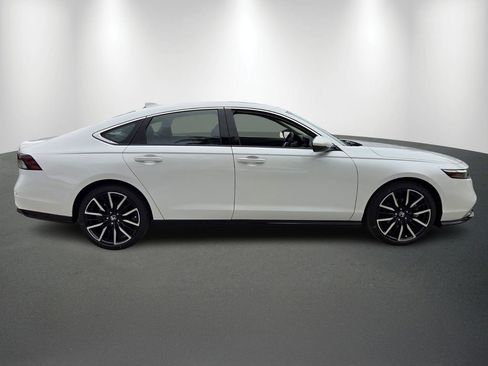 New 2026 Honda Accord Touring image 7