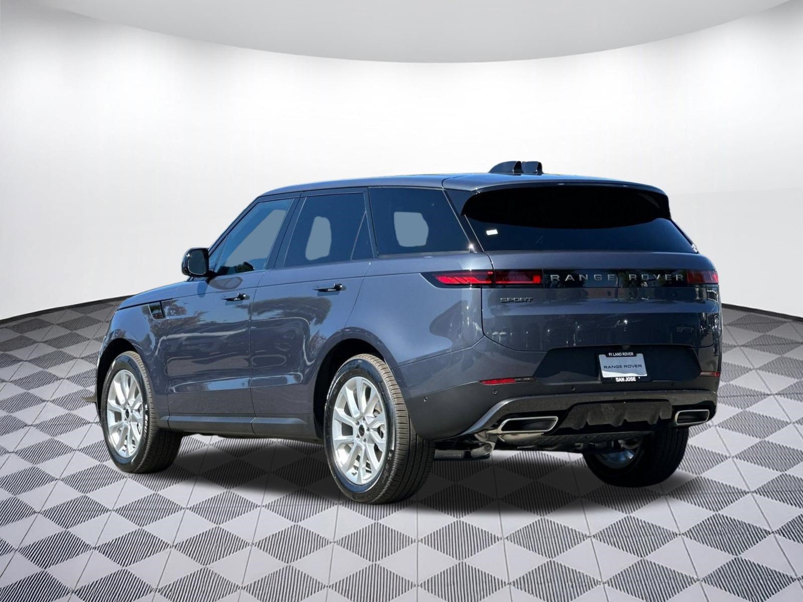 New 2027 Land Rover Range Rover Sport SE AWD/4WD image 3