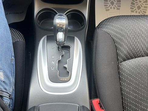 Used 2015 Dodge Journey SXT w/ Flexible Seating Group image 24