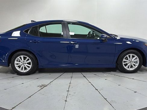 Certified 2025 Toyota Camry LE image 6