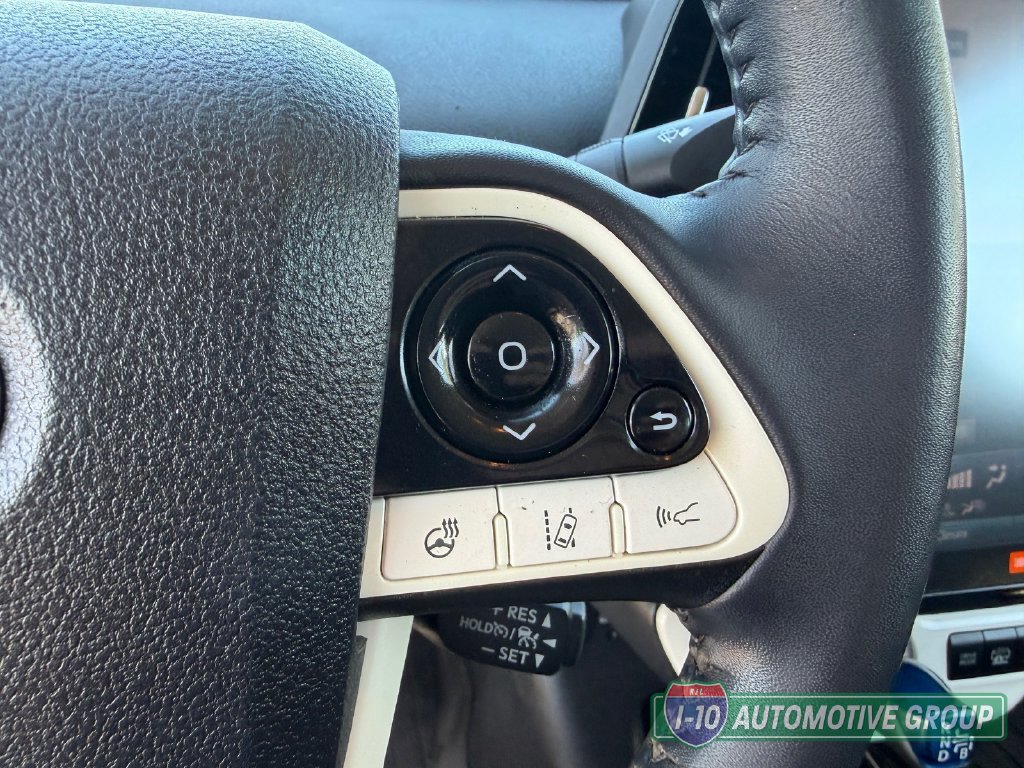 Used 2017 Toyota Prius Prime Advanced FWD image 20