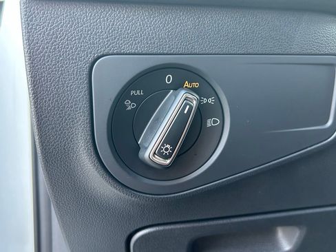 Used 2024 Volkswagen Tiguan SEL R-Line image 23