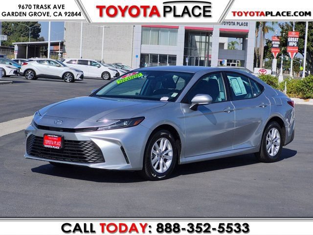 Used 2025 Toyota Camry LE FWD image 1