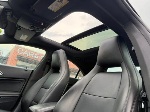 Used 2014 Mercedes-Benz CLA 250 image 9