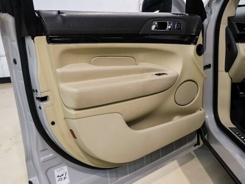 Used 2019 Lincoln MKT AWD image 44