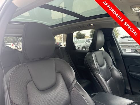 Used 2021 Volvo XC60 T5 Inscription w/ Advanced Package image 12