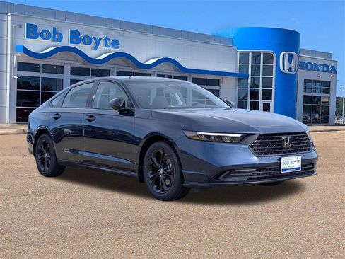 New 2025 Honda Accord SE image 7