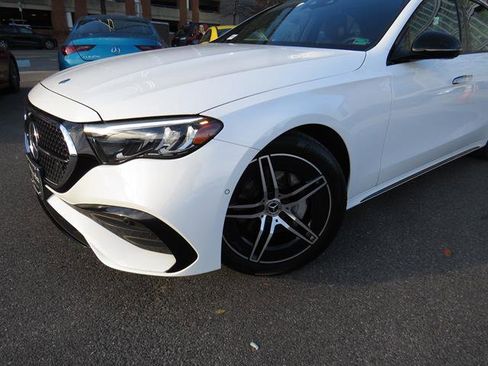 Used 2025 Mercedes-Benz E 350 4MATIC Sedan image 24