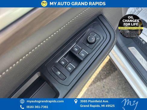 Used 2024 Volkswagen Atlas SEL Premium R-Line AWD/4WD image 11