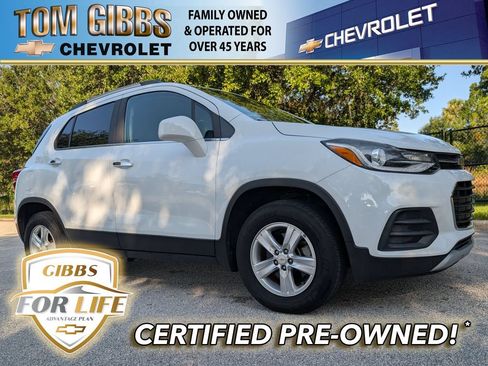 Used 2018 Chevrolet Trax LT w/ LT Convenience Package AWD/4WD image 1