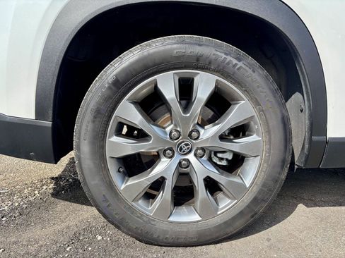 Used 2024 Toyota Grand Highlander Limited AWD/4WD image 43