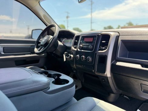 Used 2020 RAM 1500 Tradesman w/ Chrome Plus Package RWD image 25