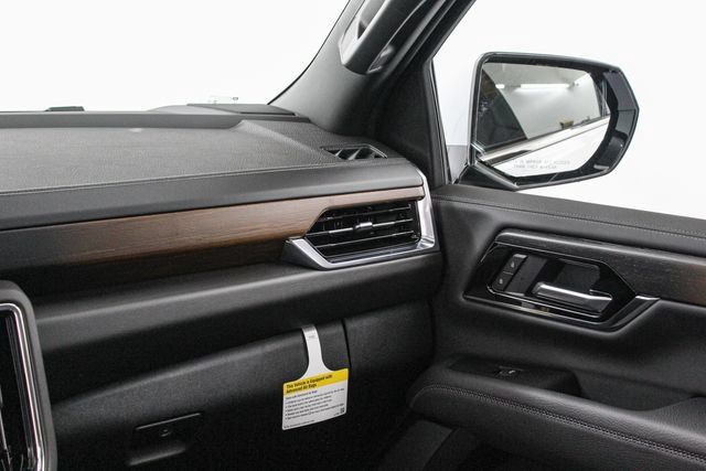 New 2026 GMC Yukon Denali w/ Sun & Power Step Package AWD/4WD image 20