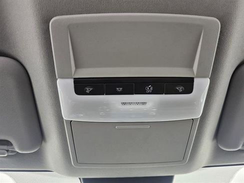 New 2025 Nissan Sentra SR image 33