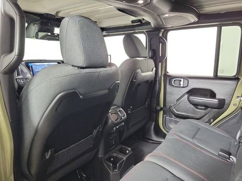 Used 2026 Jeep Wrangler Unlimited Rubicon image 11
