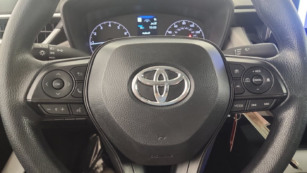 Used 2024 Toyota Corolla LE FWD image 12