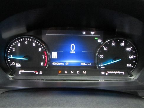 Used 2021 Ford Explorer XLT w/ Equipment Group 202A AWD/4WD image 28
