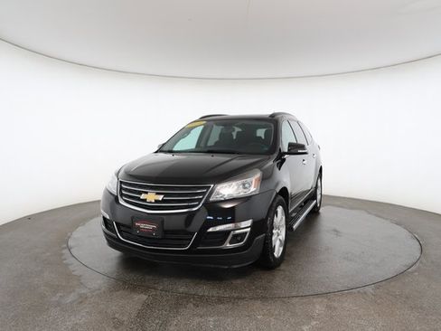 Used 2016 Chevrolet Traverse LT w/ Style and Technology Package image 32