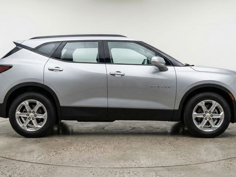 Used 2025 Chevrolet Blazer LT image 11