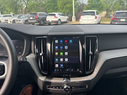 Certified 2025 Volvo XC60 B5 Plus image 23