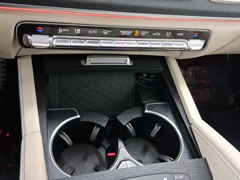 Used 2022 Mercedes-Benz GLS 450 4MATIC image 29